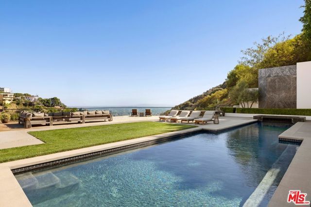 1877 Rising Glen Road, Los Angeles, CA 90069