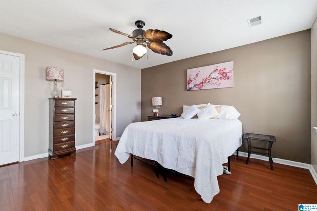 128 W STONEHAVEN CIRCLE, Pelham, AL 35124
