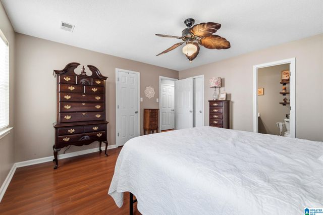 128 W STONEHAVEN CIRCLE, Pelham, AL 35124