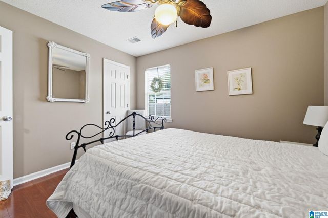 128 W STONEHAVEN CIRCLE, Pelham, AL 35124