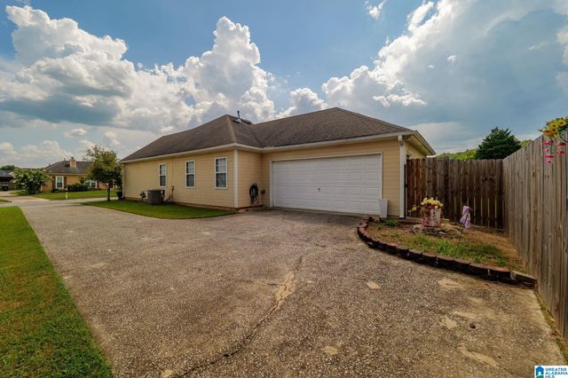 128 W STONEHAVEN CIRCLE, Pelham, AL 35124