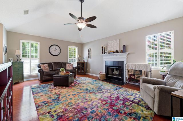 128 W STONEHAVEN CIRCLE, Pelham, AL 35124