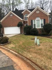 2707 Glenrose Hill, Atlanta, GA 30341