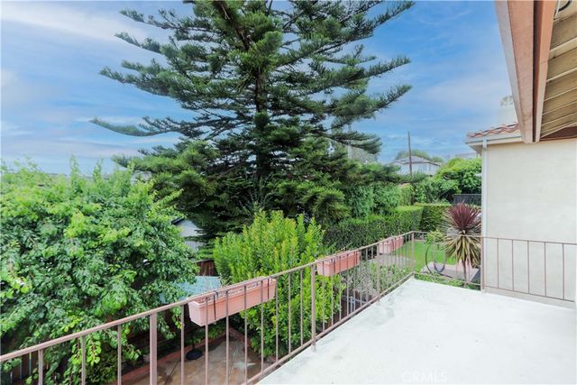 371 Manila, Long Beach, CA 90814