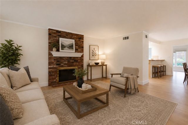 371 Manila, Long Beach, CA 90814