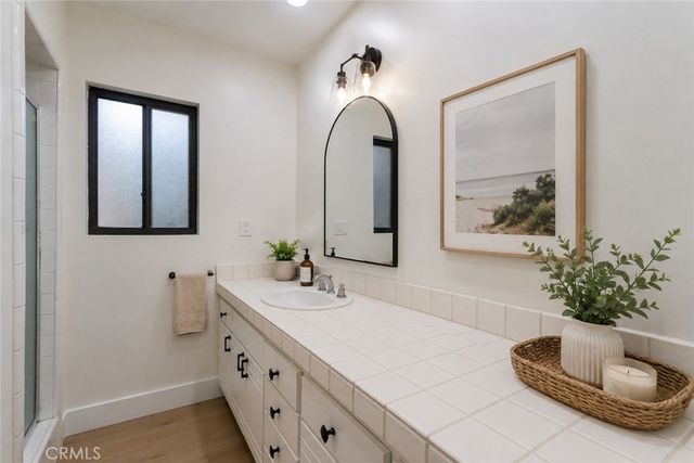371 Manila, Long Beach, CA 90814