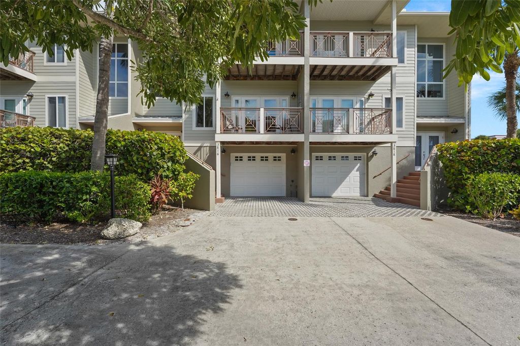 3816 6TH AVENUE 3816, HOLMES BEACH, FL 34217 — exterior