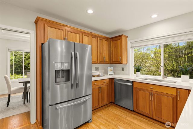 15409 101st Place NE, Bothell, WA 98011