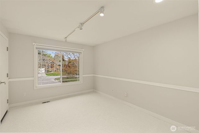 15409 101st Place NE, Bothell, WA 98011