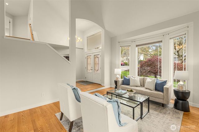 15409 101st Place NE, Bothell, WA 98011