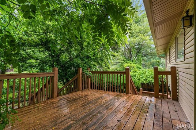 1242 Larkin Williams Road, Fenton, MO 63026
