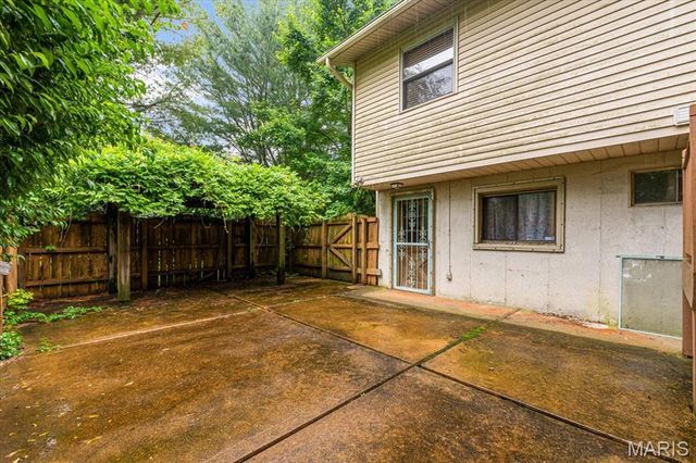 1242 Larkin Williams Road, Fenton, MO 63026