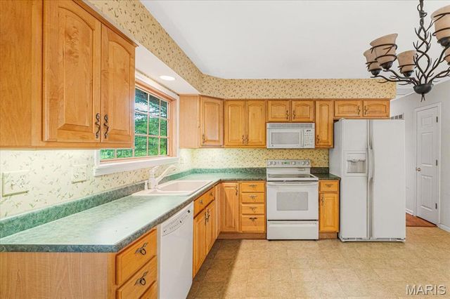 1242 Larkin Williams Road, Fenton, MO 63026