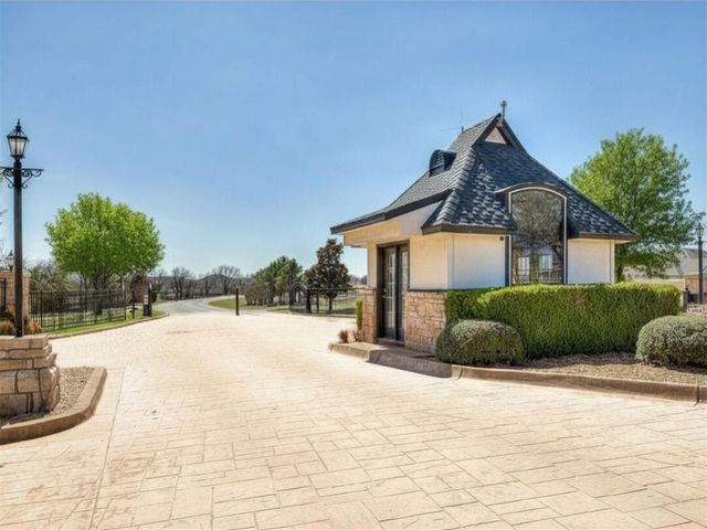 2260 Jackson Lane, Blanchard, OK 73010