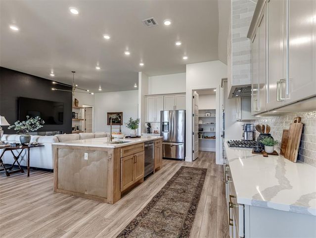 2260 Jackson Lane, Blanchard, OK 73010