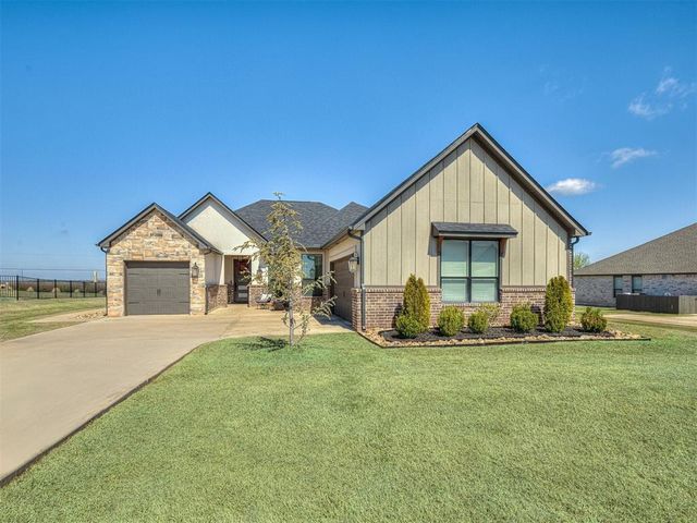 2260 Jackson Lane, Blanchard, OK 73010
