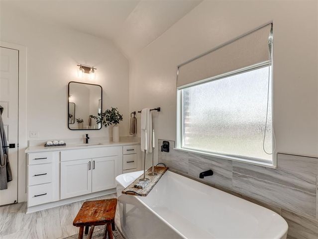 2260 Jackson Lane, Blanchard, OK 73010