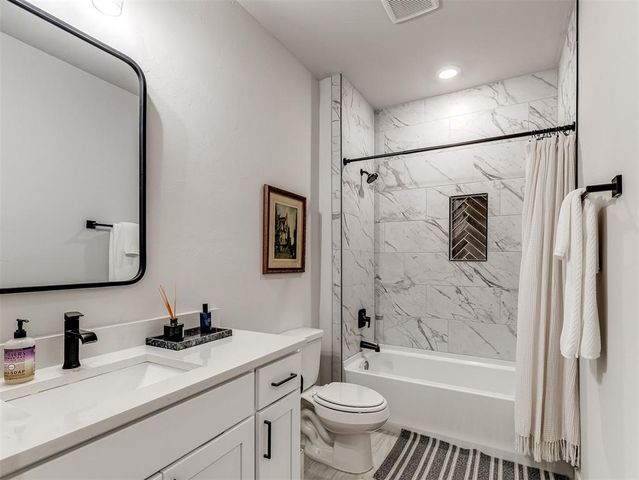 2260 Jackson Lane, Blanchard, OK 73010