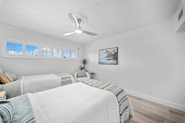 280 2nd AVE S 303, Naples, FL 34102
