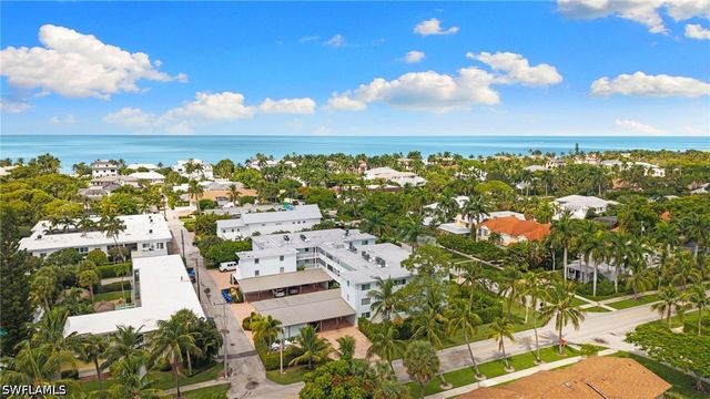 280 2nd AVE S 303, Naples, FL 34102