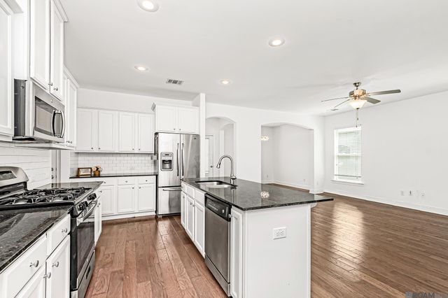 8174 Antebellum Ave, Baton Rouge, LA 70820