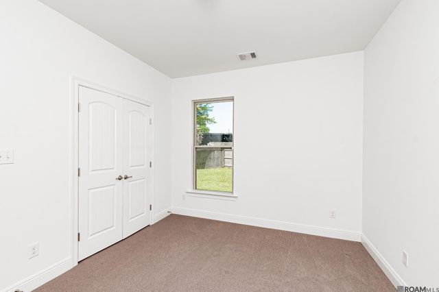 8174 Antebellum Ave, Baton Rouge, LA 70820