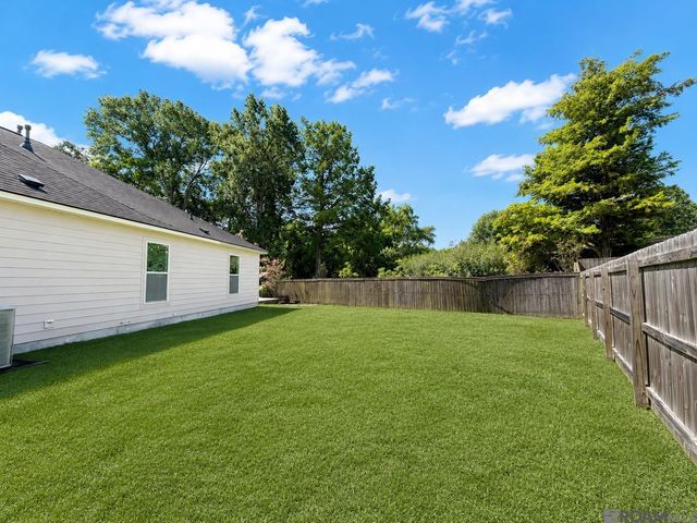 8174 Antebellum Ave, Baton Rouge, LA 70820