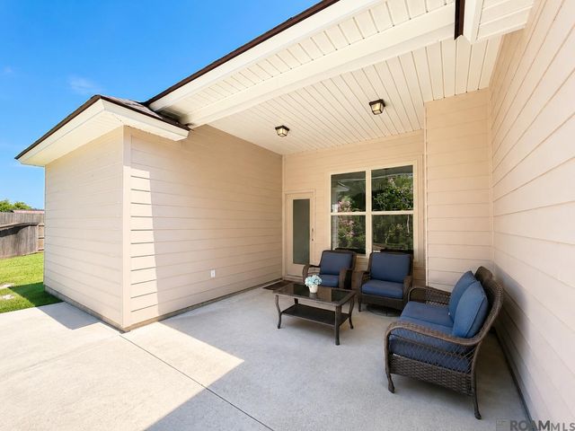 8174 Antebellum Ave, Baton Rouge, LA 70820
