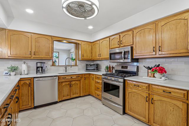 10763 JANWAY Drive, El Paso, TX 79935