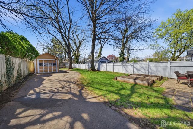 157 Freeman Street, Woodbridge Proper, NJ 07095