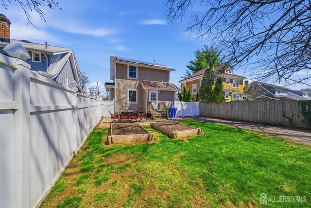 157 Freeman Street, Woodbridge Proper, NJ 07095