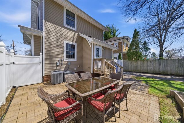 157 Freeman Street, Woodbridge Proper, NJ 07095