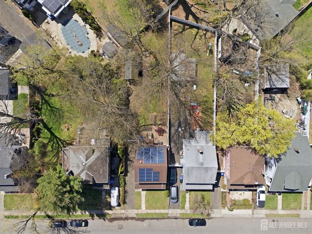 157 Freeman Street, Woodbridge Proper, NJ 07095