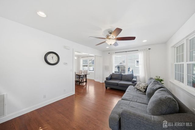 157 Freeman Street, Woodbridge Proper, NJ 07095