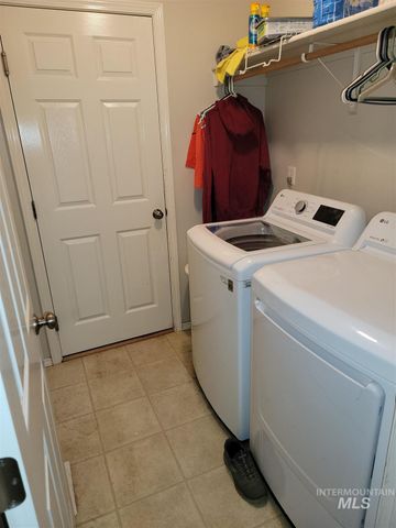 16705 Naito Ave, Caldwell, ID 83607