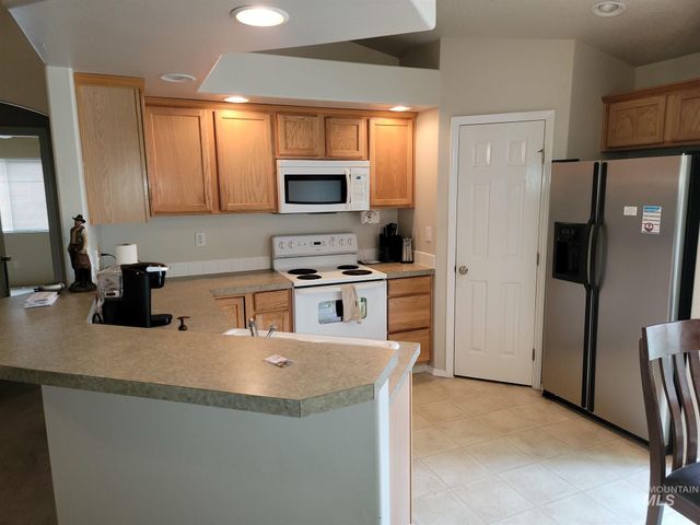 16705 Naito Ave, Caldwell, ID 83607