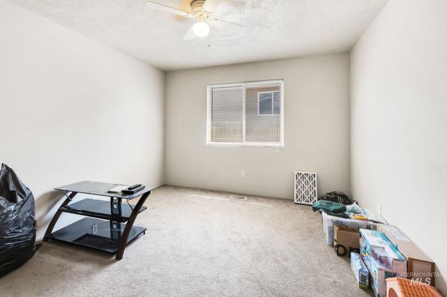 16705 Naito Ave, Caldwell, ID 83607