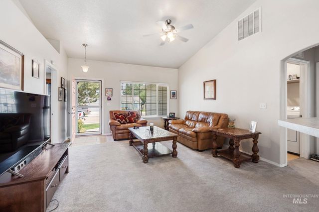 16705 Naito Ave, Caldwell, ID 83607