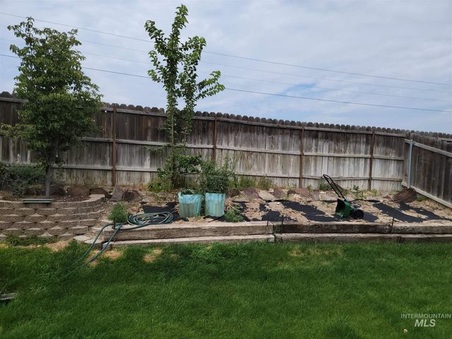 16705 Naito Ave, Caldwell, ID 83607