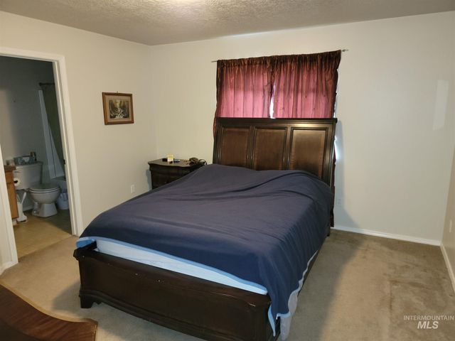 16705 Naito Ave, Caldwell, ID 83607