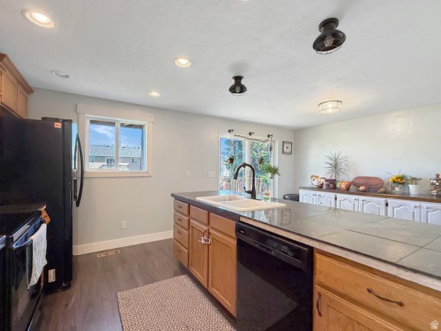 1034 W 4250 S, Riverdale, UT 84405
