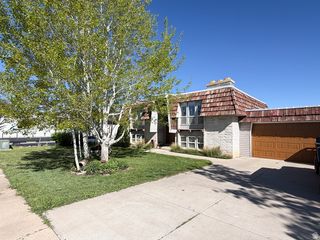 1034 W 4250 S, Riverdale, UT 84405