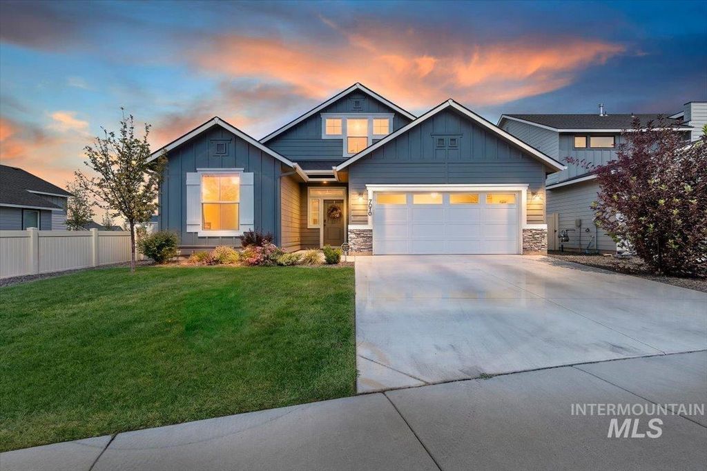 7010 W W Grand Rapids Dr, Meridian, ID 83646 photo 1