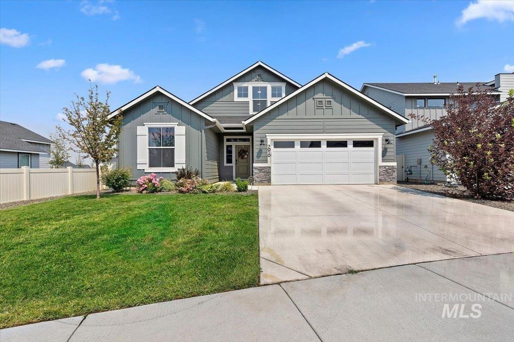 7010 W W Grand Rapids Dr, Meridian, ID 83646 photo 2