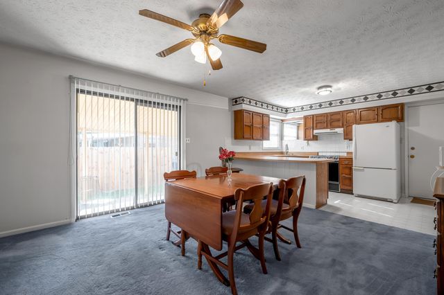 576 Cecil Way, Lexington, KY 40503