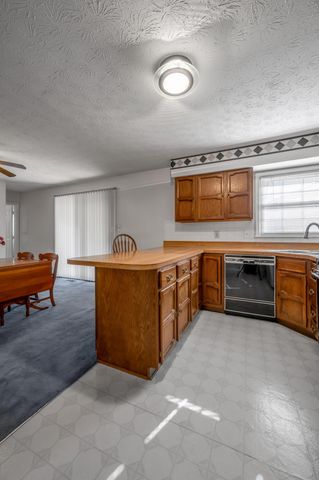 576 Cecil Way, Lexington, KY 40503