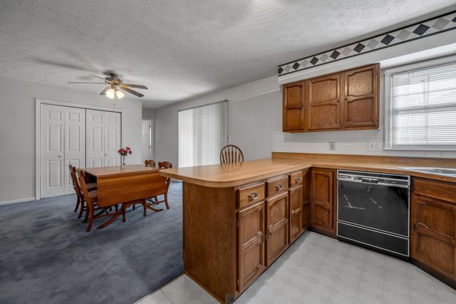 576 Cecil Way, Lexington, KY 40503