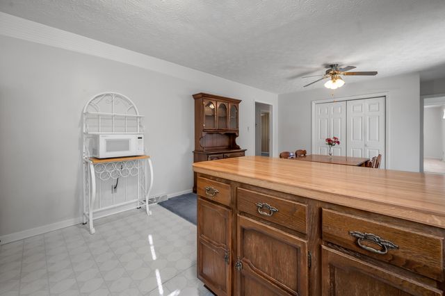 576 Cecil Way, Lexington, KY 40503