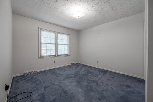 576 Cecil Way, Lexington, KY 40503