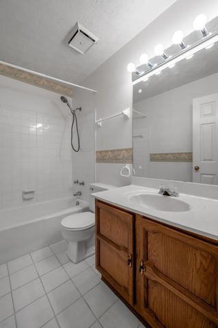 576 Cecil Way, Lexington, KY 40503